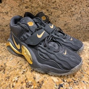 Nike Air Zoom turf sneakers